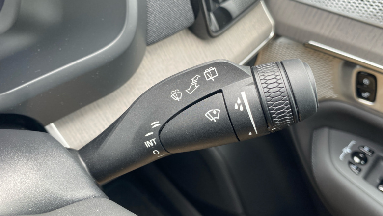 Volvo XC90 2.0 T8 PHEV Ultra Dark 5dr AWD Geartronic Estate